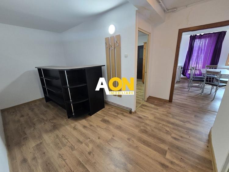 Apartament cu 3 camere decomandat în Central