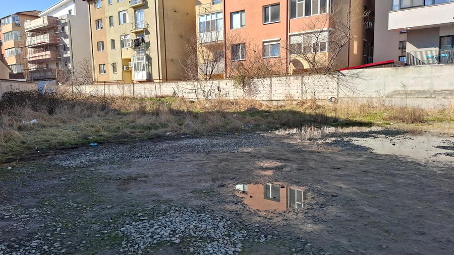 Teren Construcții intravilan de 840 mp, în Kamsas