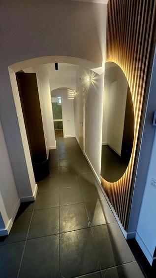 Apartament cu 2 camere circular, mobilat în Dacia