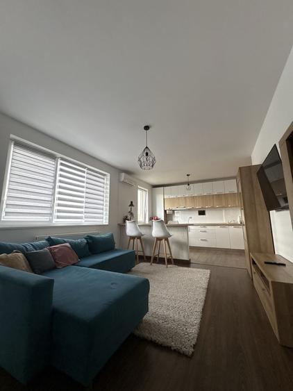 Apartament cu 2 camere decomandat în Florești