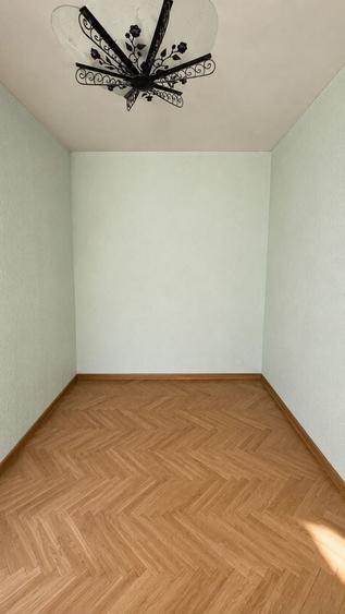 Apartament cu 3 camere semidecomandat în Km 4-5