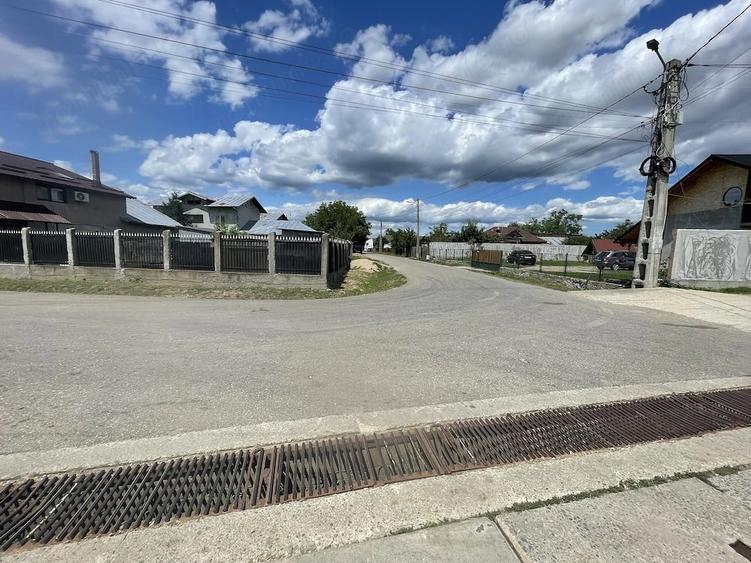 Teren de 5800 mp, în Satu Nou (Lipănești)