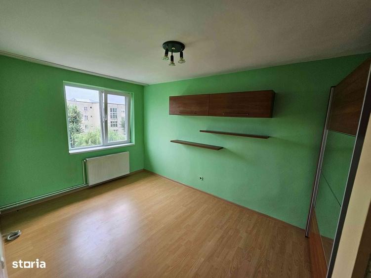 Apartament cu 2 camere în Micro 14