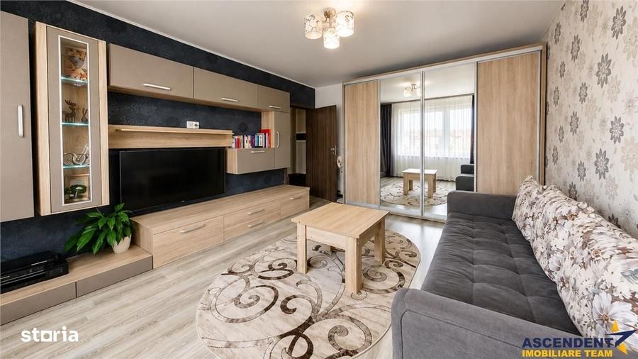 Apartament cu 2 camere decomandat în Central