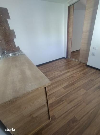 Casă cu 3 camere decomandat cu Teren 500 Mp în Central