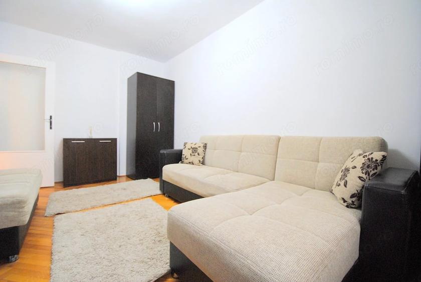 Apartament cu 3 camere decomandat în Complex Studențesc