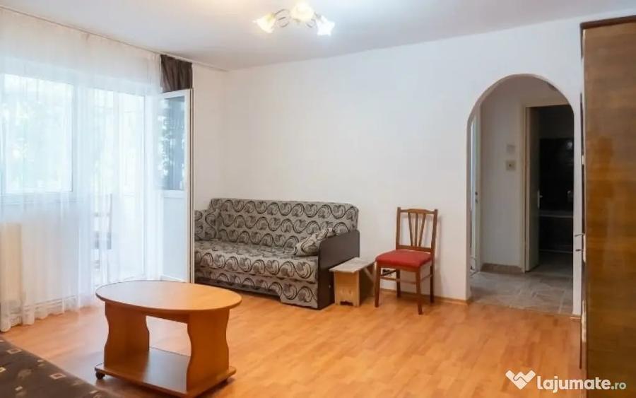 Apartament cu 2 camere semidecomandat în Central