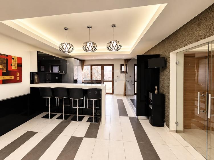 Apartament cu 2 camere semidecomandat, mobilat în Moșilor
