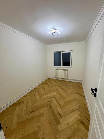 Apartament cu 3 camere decomandat în Palat