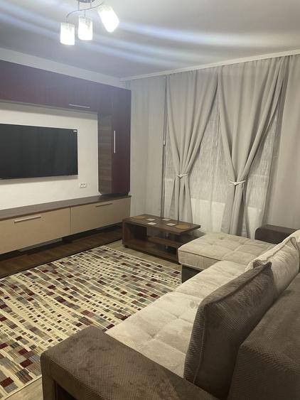 Apartament cu 2 camere semidecomandat în Exterior Vest
