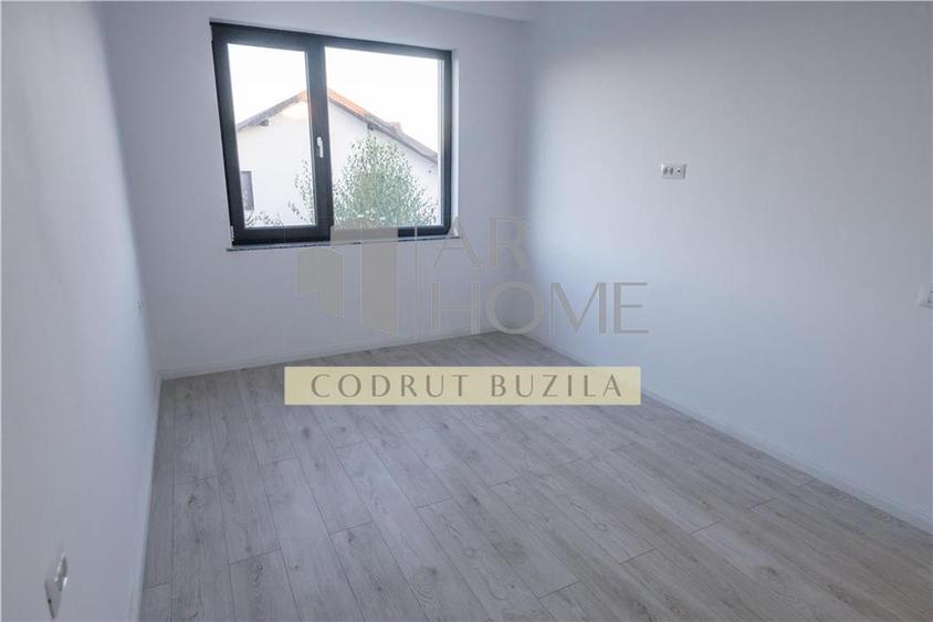 Casă individuală cu 5 camere cu Teren 385 Mp în Strejnicu