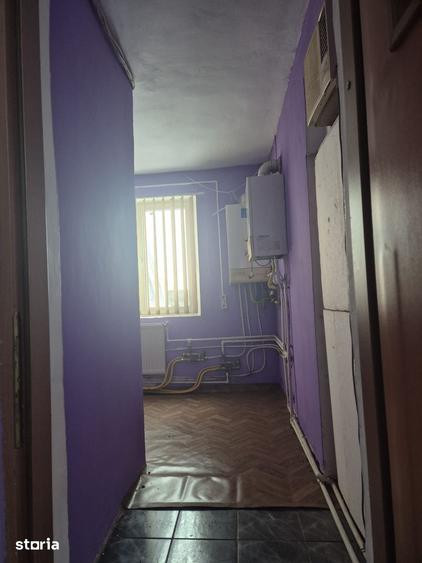 Spațiu comercial, de 600 mp, în Central