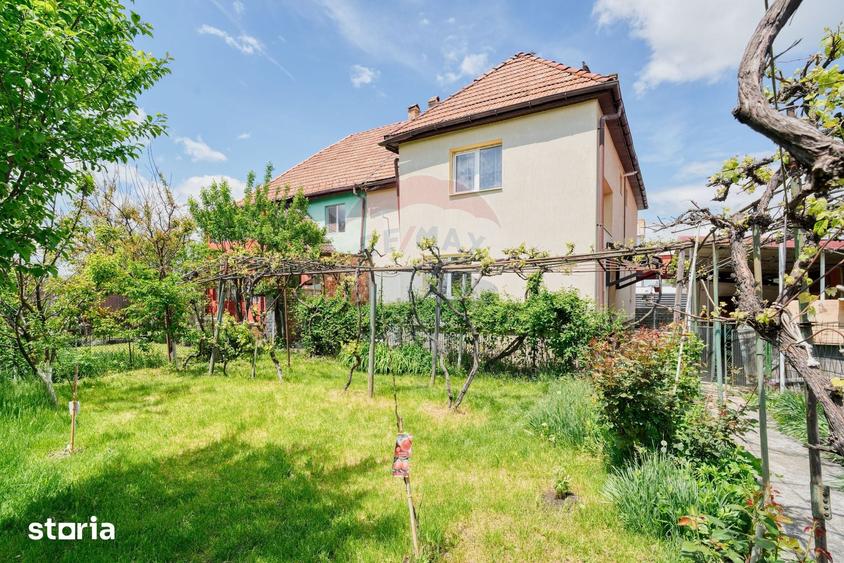 Casă cu 6 camere cu Teren 416.37 Mp în Bartolomeu