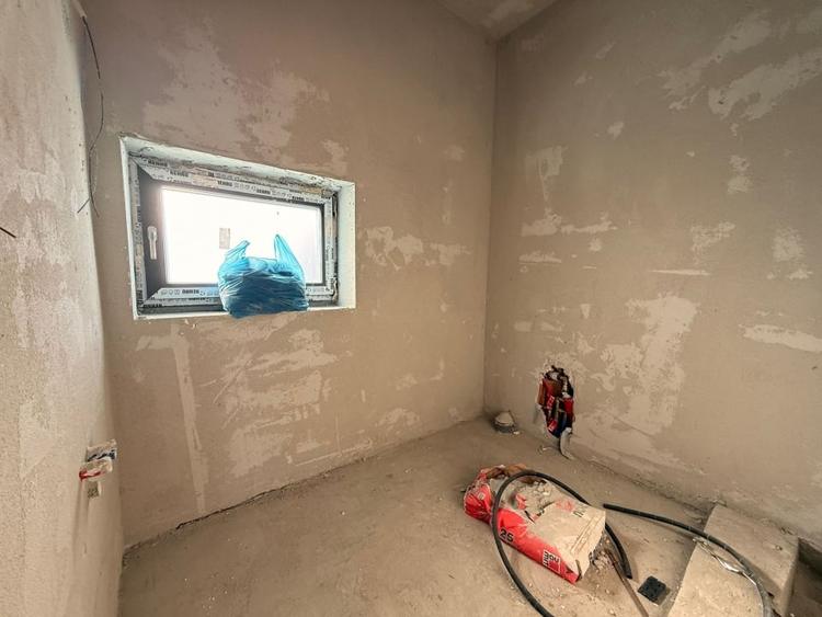 Casă individuală cu 4 camere cu Canalizare în Feleacu