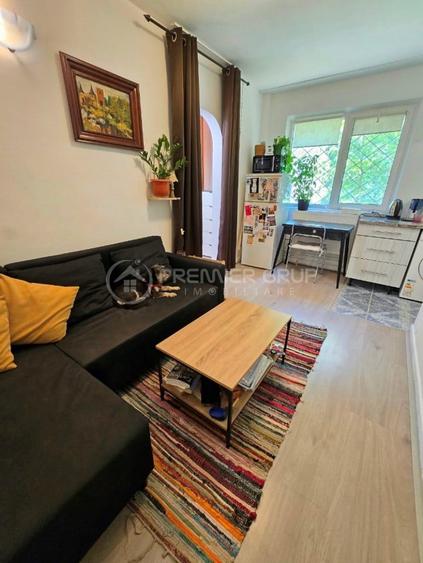 Apartament cu 2 camere în Podu Roș