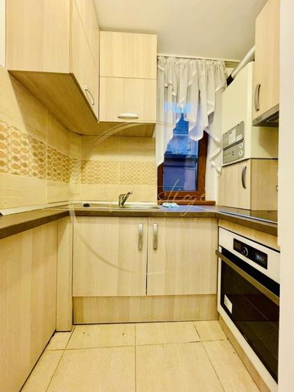 Apartament cu 4 camere semidecomandat în Central