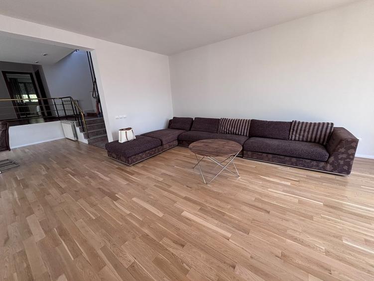 Apartament cu 4 camere decomandat, mobilat în Dorobanți