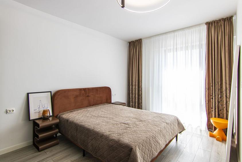 Apartament cu 2 camere decomandat, mobilat în Central