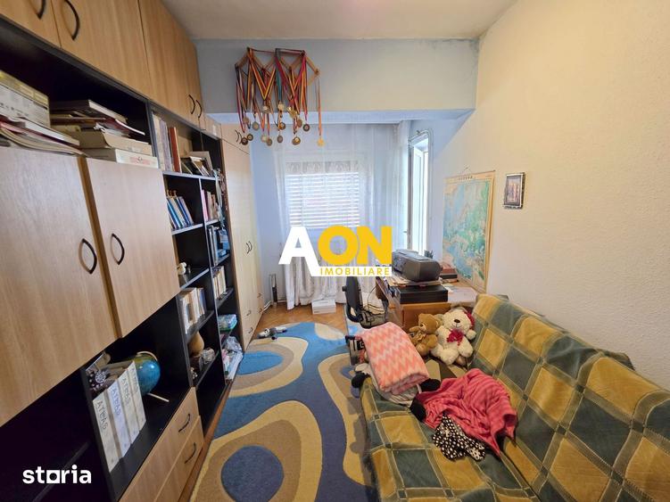 Apartament 3 camere, ultracentral, etaj intermediar - 2