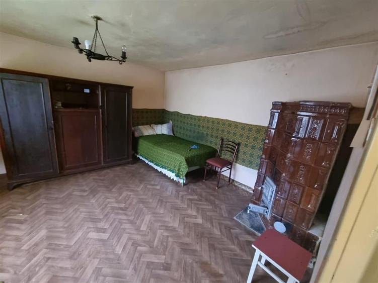Casă individuală cu 2 camere cu Teren 382 Mp în Șinca Nouă