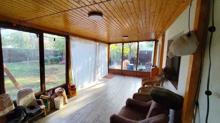 Casă cu 4 camere cu Teren 1000 Mp în Central