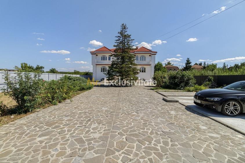 Casă individuală cu 11 camere cu Piscina în Corbeanca