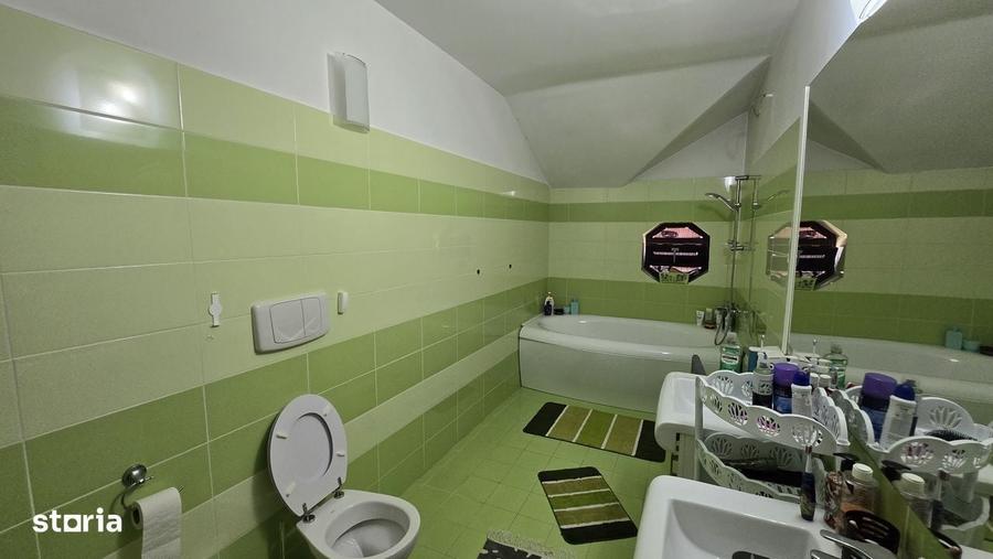 Casă cu 4 camere în Găvana