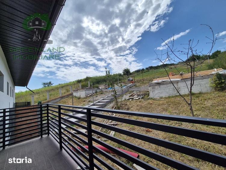 Casă cu 5 camere cu Teren 250 Mp în Tomești