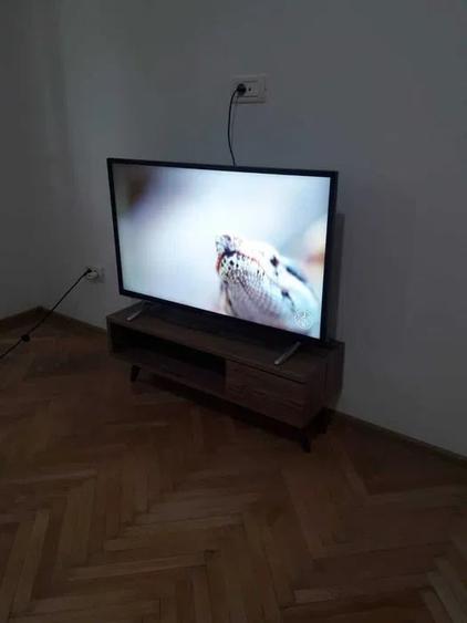 Apartament cu 3 camere semidecomandat, mobilat în Mihai Bravu