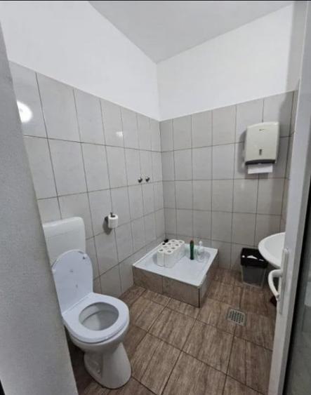 Birou, de 204 mp, în Central