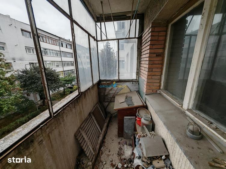 Apartament cu 2 camere decomandat în Cornișa
