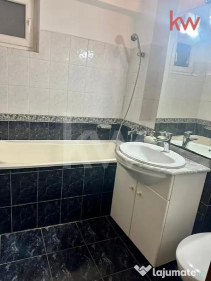 Apartament cu 3 camere semidecomandat în George Enescu