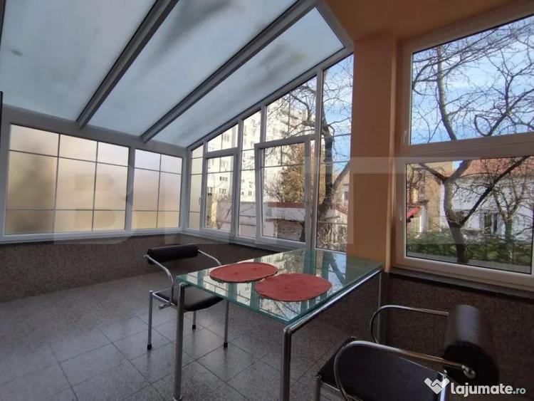 Apartament cu 2 camere decomandat în Medicină