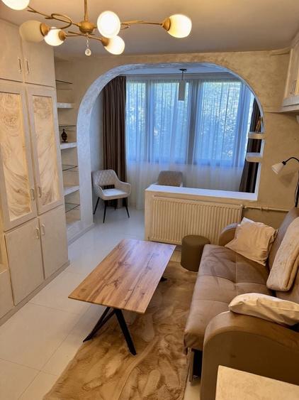 Apartament de inchiriat 3 camere zona Platinia - 2