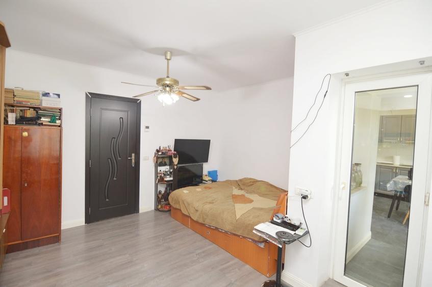 Apartament cu 3 camere decomandat în Rahova