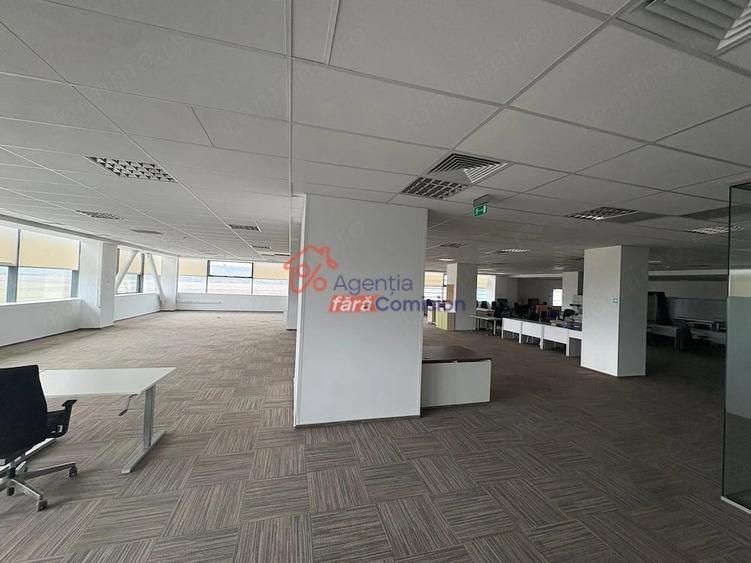Spațiu comercial, de 380 mp, în Filiași