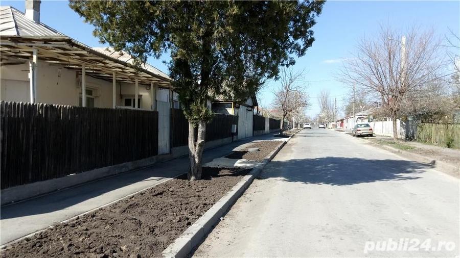 Casă cu 10 camere cu Teren 2000 Mp în Țăndărei