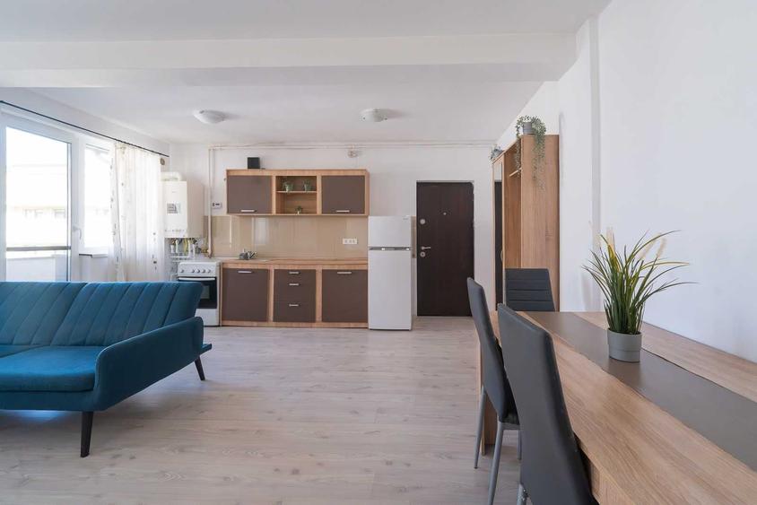Apartament cu 2 camere semidecomandat în Florești