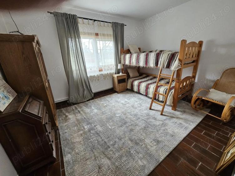 Casă cu 2 camere cu Teren 1500 Mp în Sacoșu Turcesc