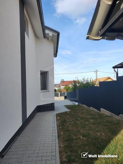 Casă individuală cu 6 camere cu Canalizare în Apahida