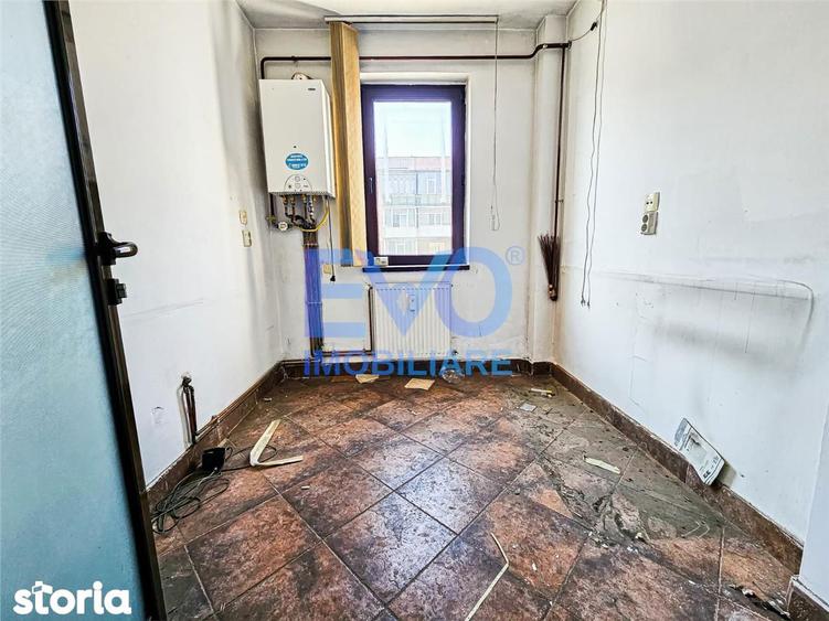 Apartament cu 2 camere nedecomandat în Tudor Vladimirescu