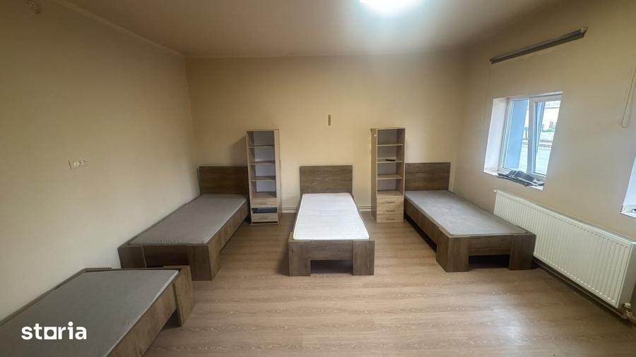Casă cu 4 camere cu Teren 900 Mp în Micălaca