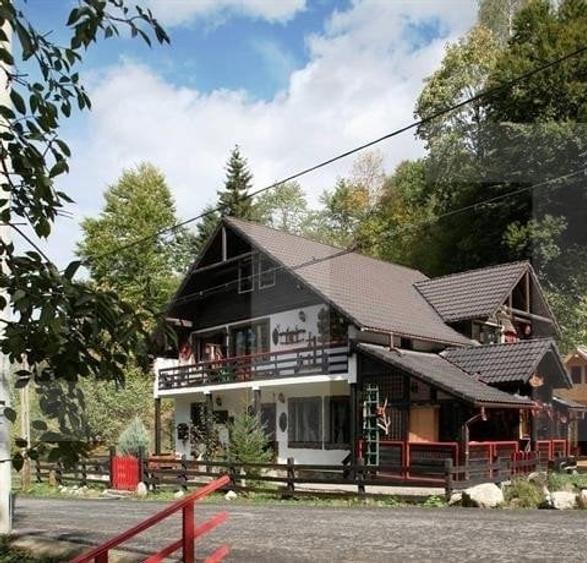 Casă individuală cu 6 camere cu Teren 700 Mp în Bran