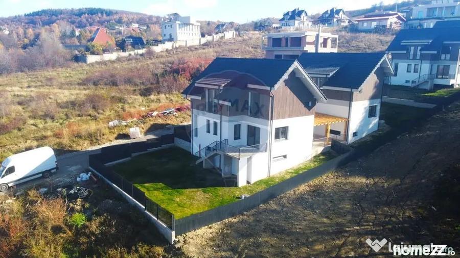 Casă cu 7 camere cu Teren 350 Mp în Sălicea
