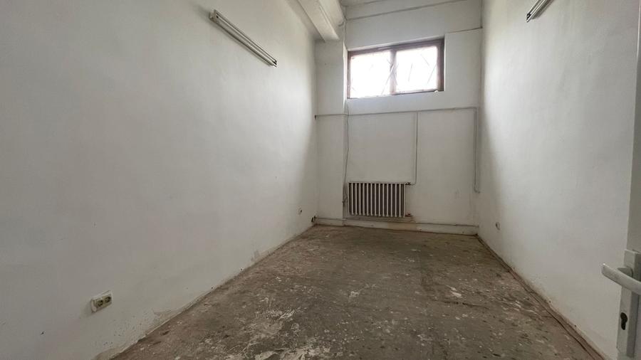 Spațiu industrial, de 624 mp, în Central