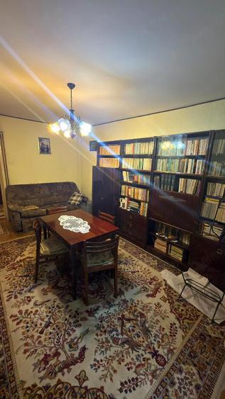 Apartament cu 3 camere decomandat în Nord