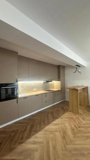Apartament cu 2 camere decomandat în Pietroasa