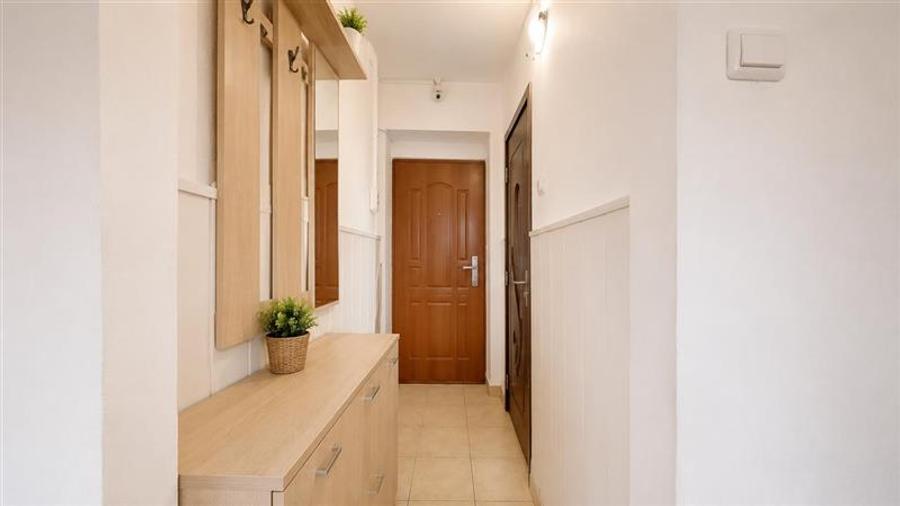 Apartament cu 2 camere nedecomandat, mobilat în Ady