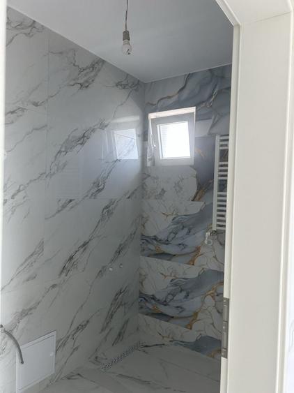 Casă cu 4 camere în Sântandrei
