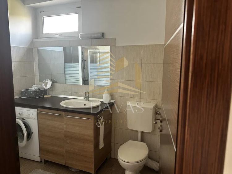 Apartament cu 2 camere semidecomandat, mobilat în Plopilor